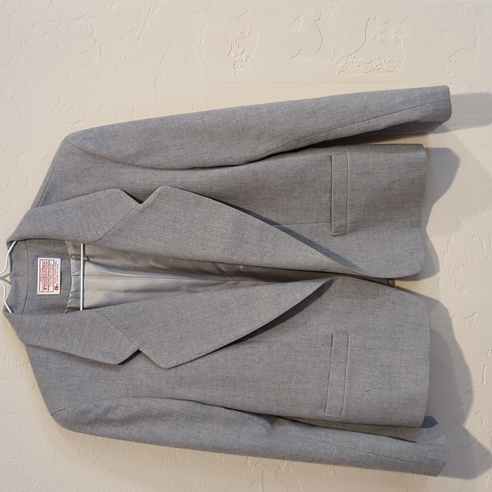 Vintage Pendleton women's two piece wool suit size 8 gray rare find!